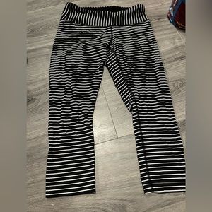 Lululemon leggings size 6 black and white striped